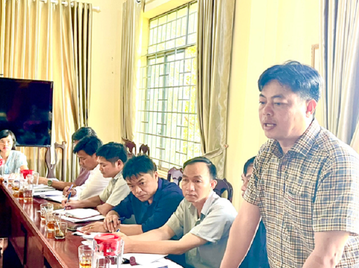 doan cong tac so 3 huyen uy lam viec tai xa Cu A mung 1